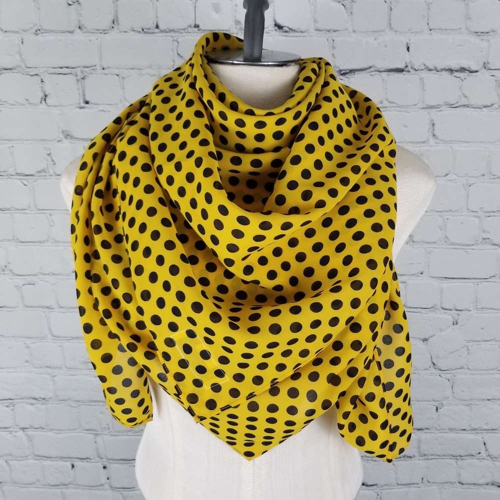 MR JAX | polka-dot light square scarf